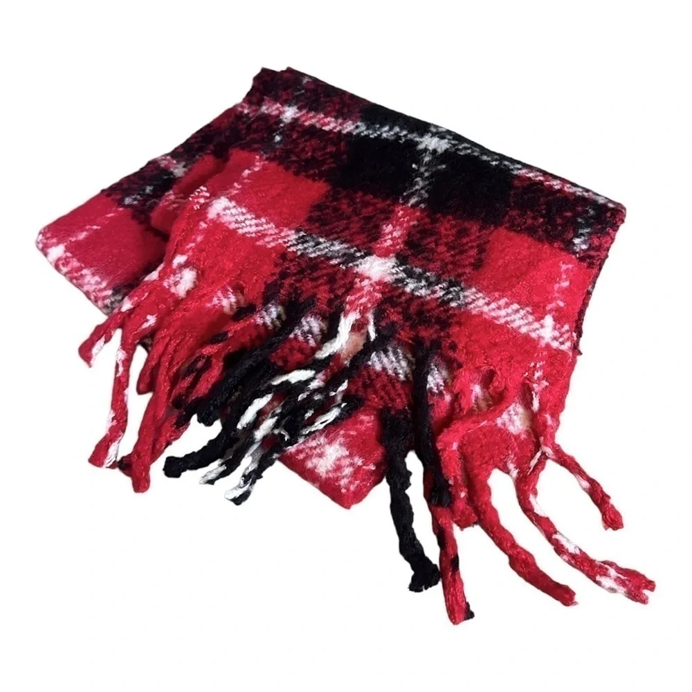 🌺 Victoria’s Secret Red Plaid Plush Scarf Long Muffler Fuzzy Fringed Ends